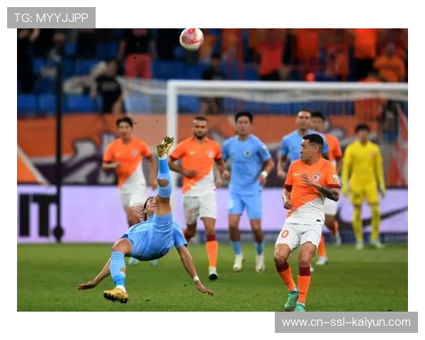 亚足联重罚海港前锋引热议中超黄牌尺度不一引发公平性讨论